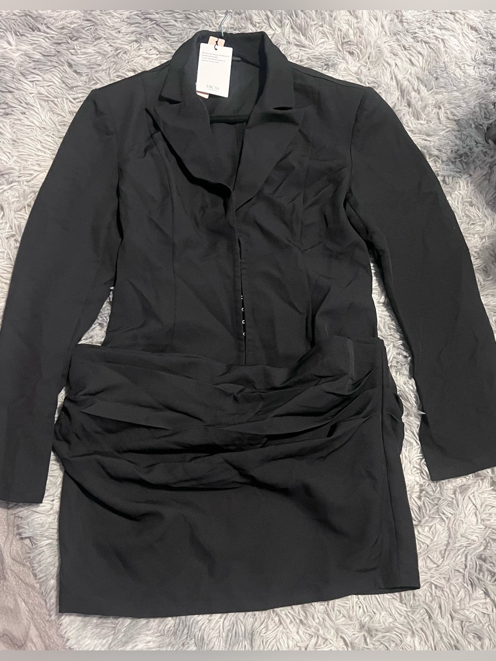 Tailored Black Mini Dress with Structured Waist - Picture 3 of 6